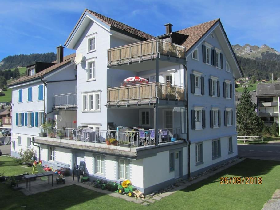 Dachwohnung Zentrum Unterwasser Esterno foto